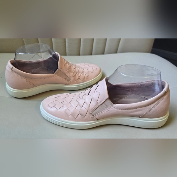 ECCO Women’s SOFT Size 7 Woven Slip On Leather Sneaker Walking Shoe Size 6 PINK - Picture 7 of 12